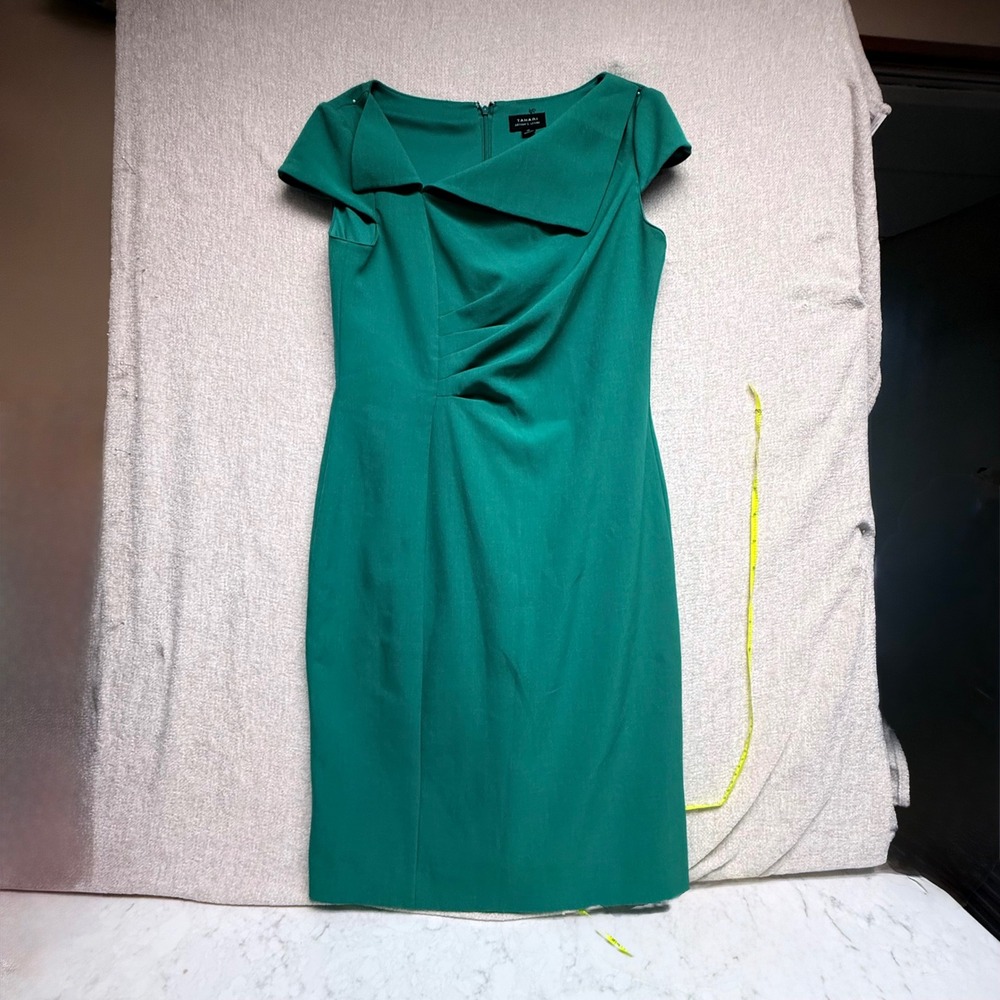 Tahari Arthur S. Levine Green Asymmetrical Collar Sheath Dress Size 10